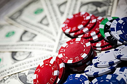 iwbet006 Live Casino တိုက်ရိုက်ဒိုင်နှင့် Baccarat ဂိမ်း